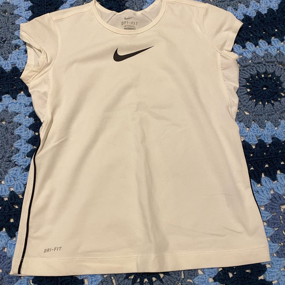Nike White Short Sleeve Tee